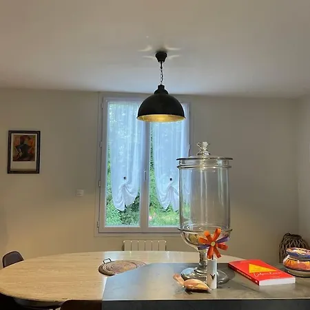 Prázdninový dům Maison De Vignes Entre Et Jardin